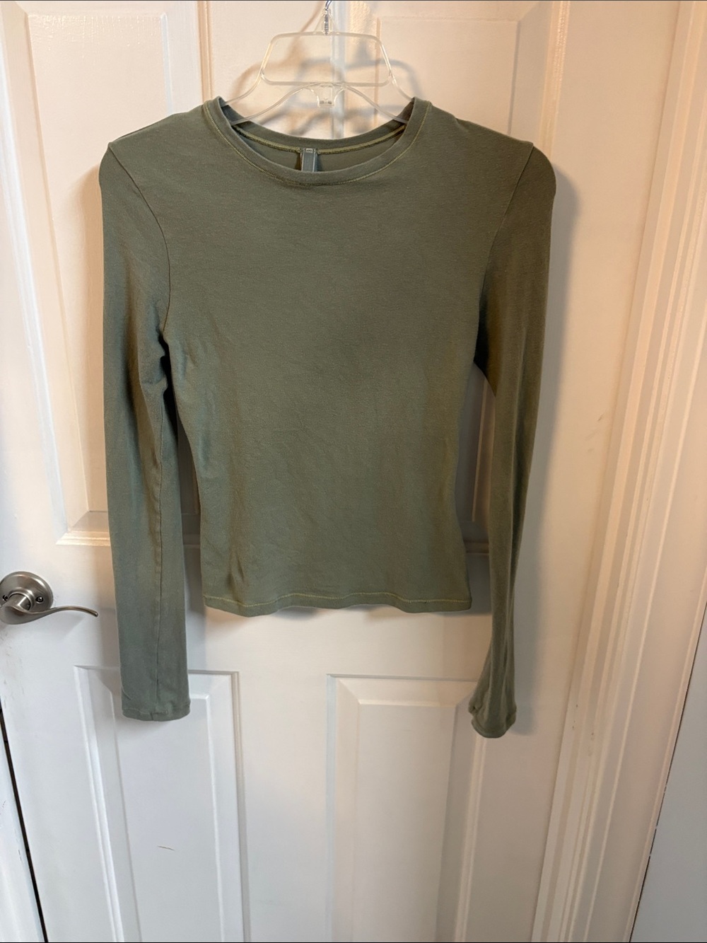 SKIMS Light Olive Green Long Sleeve Crewneck Top SZ SMALL